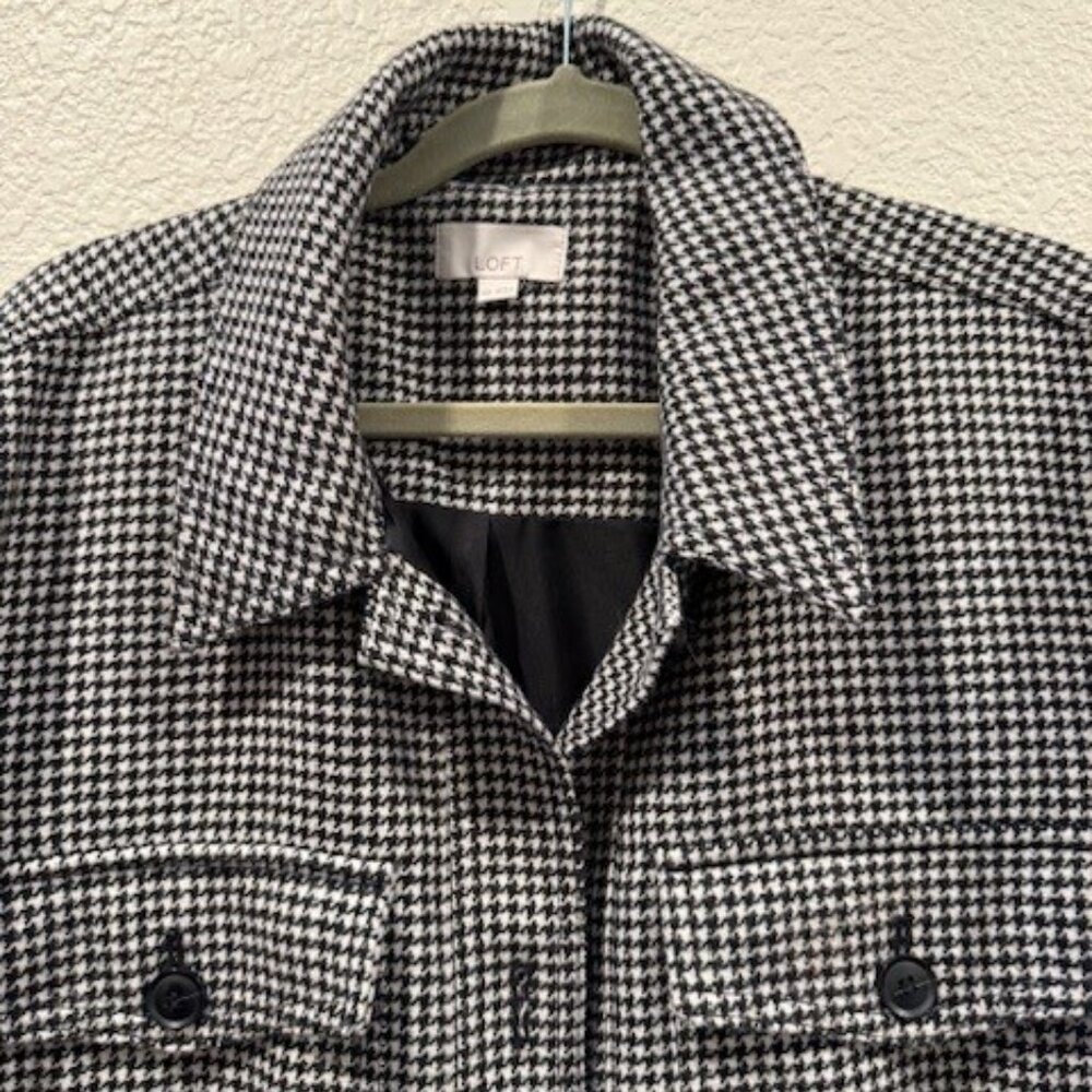 LOFT Houndstooth Shacket - Picture 4 of 5